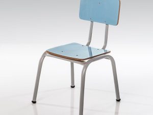 CI - CADEIRA INFANTIL EM LAMINADO RETO